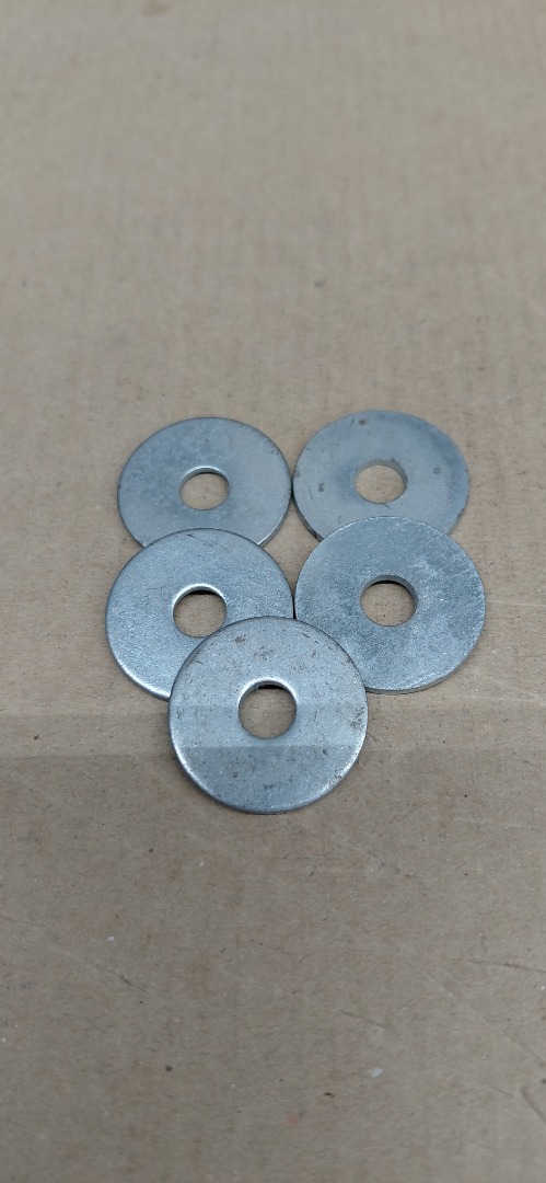 FLAT WASHER 1/4"INSIDE- 1"OUTSIDE.