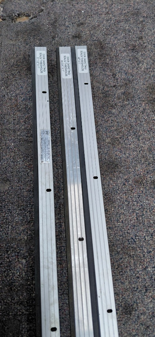 DOOR GASKETING/SEALS/ THRESHOLDS