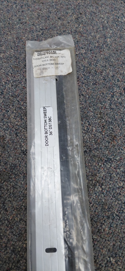 DRAFTSEAL DOOR BOTTOM SWEEP DS138C ,36