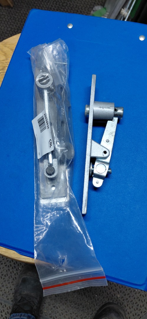 ADJUSTABLE WALK BEAM PIVOT. 