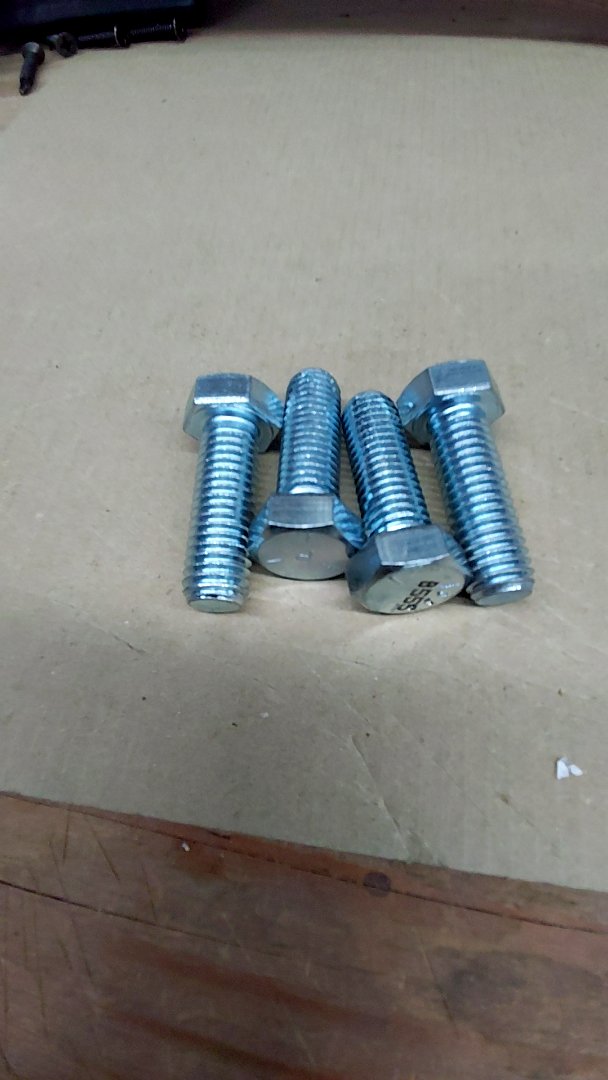 #20-1 1/2" HEX BOLTS (JDF B555)