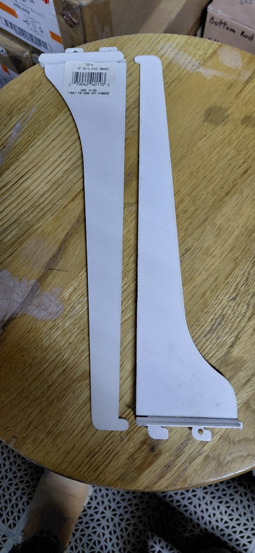 10" WHITE STEEL BRACKET