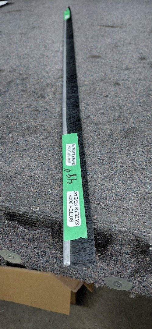 BOTTOM DOOR SWEEP SLEEVE 48"