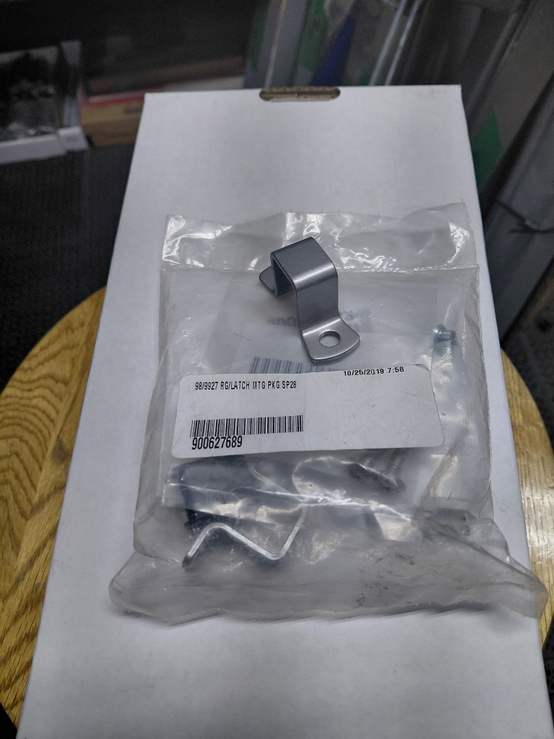 RG/LATCH MTG 98/9927