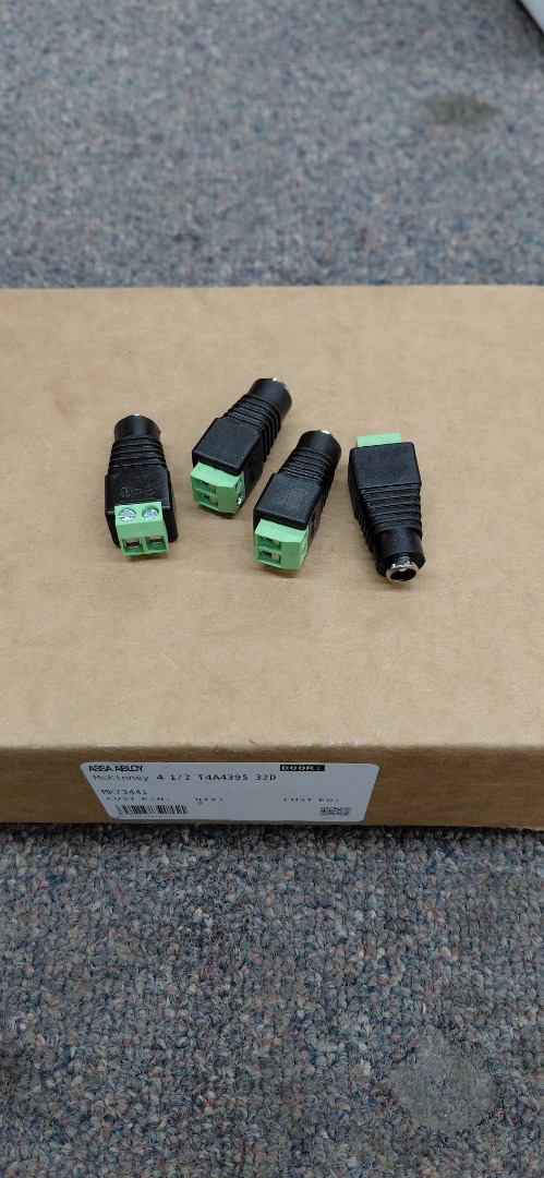 DC POWER CONNECTOR (FEMALE)