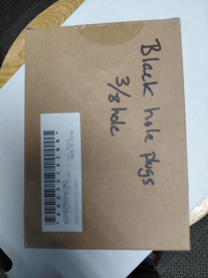 HOLE PLUGS BLACK 3/8"