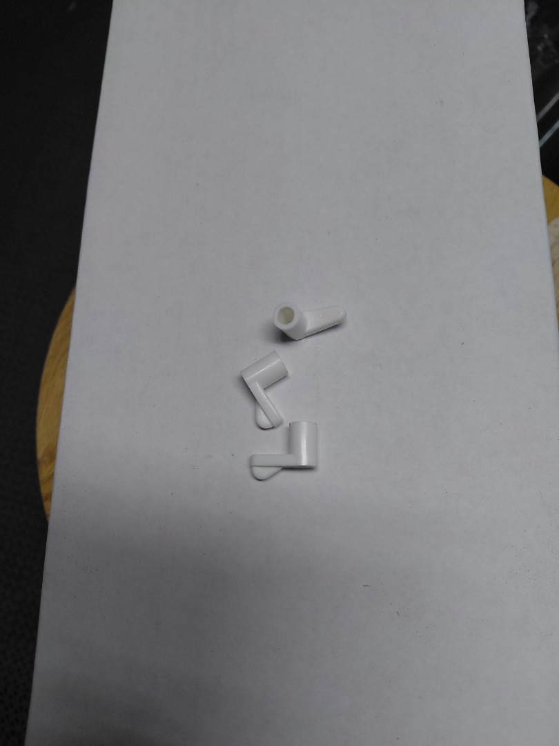 PLASTIC SCREEN CLIPS 3/8" WHITE.