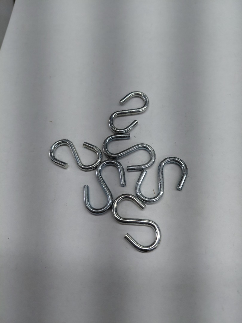 S HOOKS 1/4" X 2"