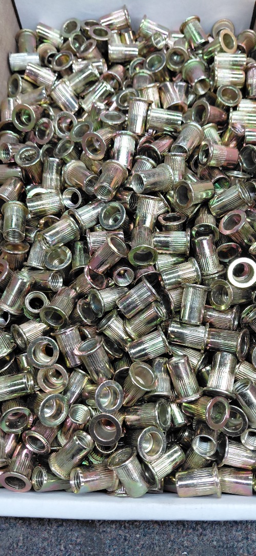 M8-1.25mm  RIVET NUTS THREADED 