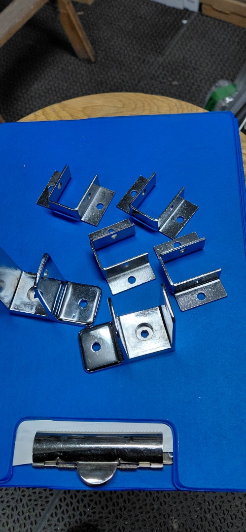 ZAMAC CHROME PLATED WALL BRACKET