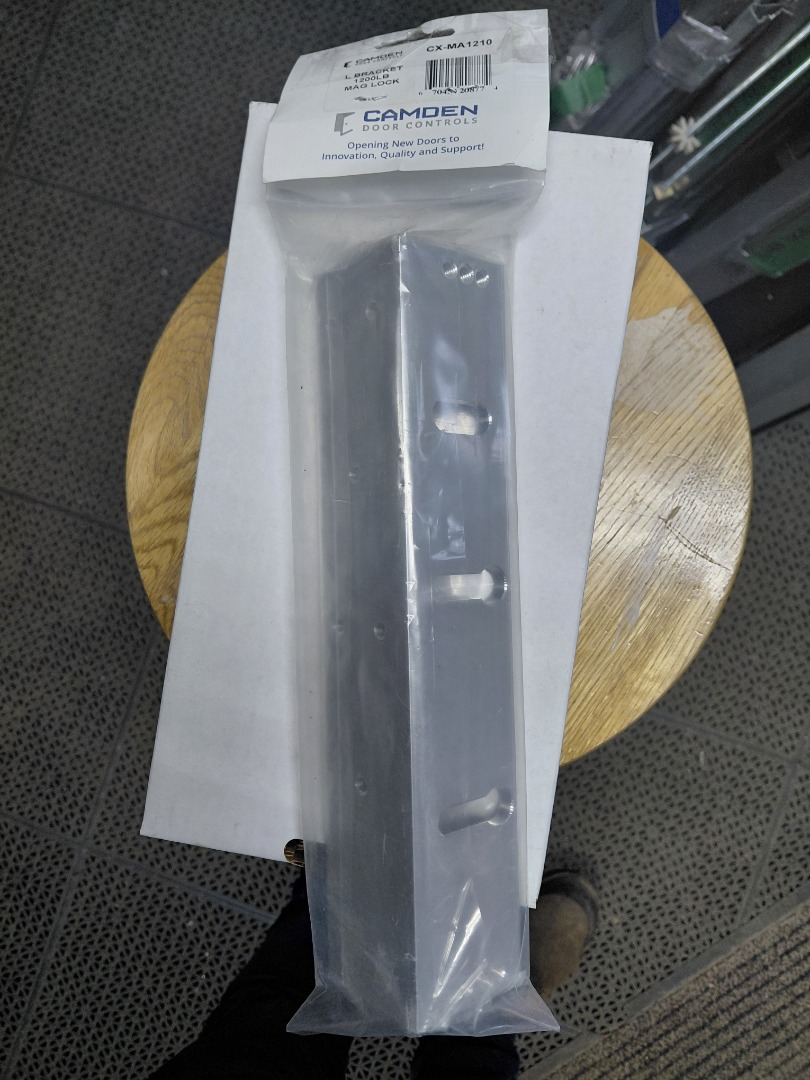 L BRACKET MAG LOCK 1200LB 