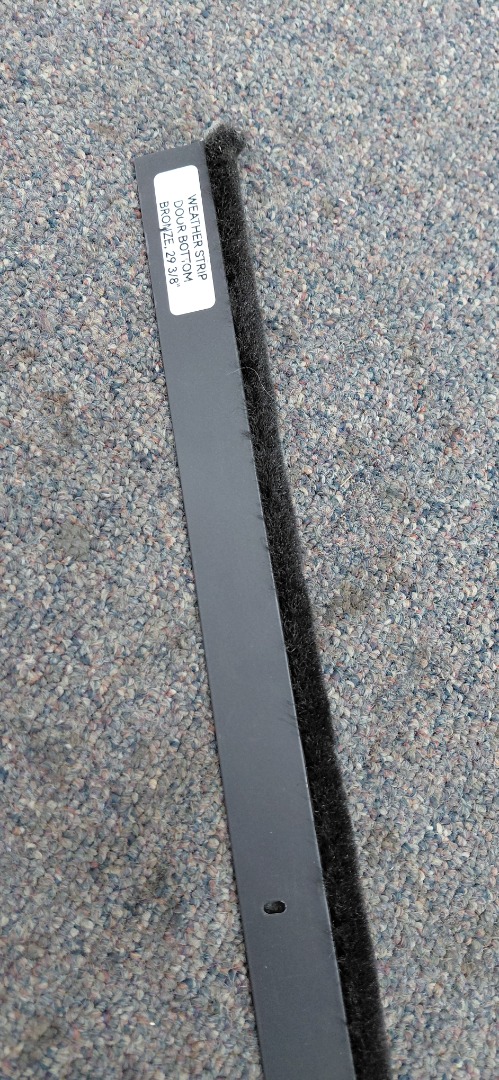 WEATHER STRAP DOOR BOTTOM BRONZE, 29 3/8"  