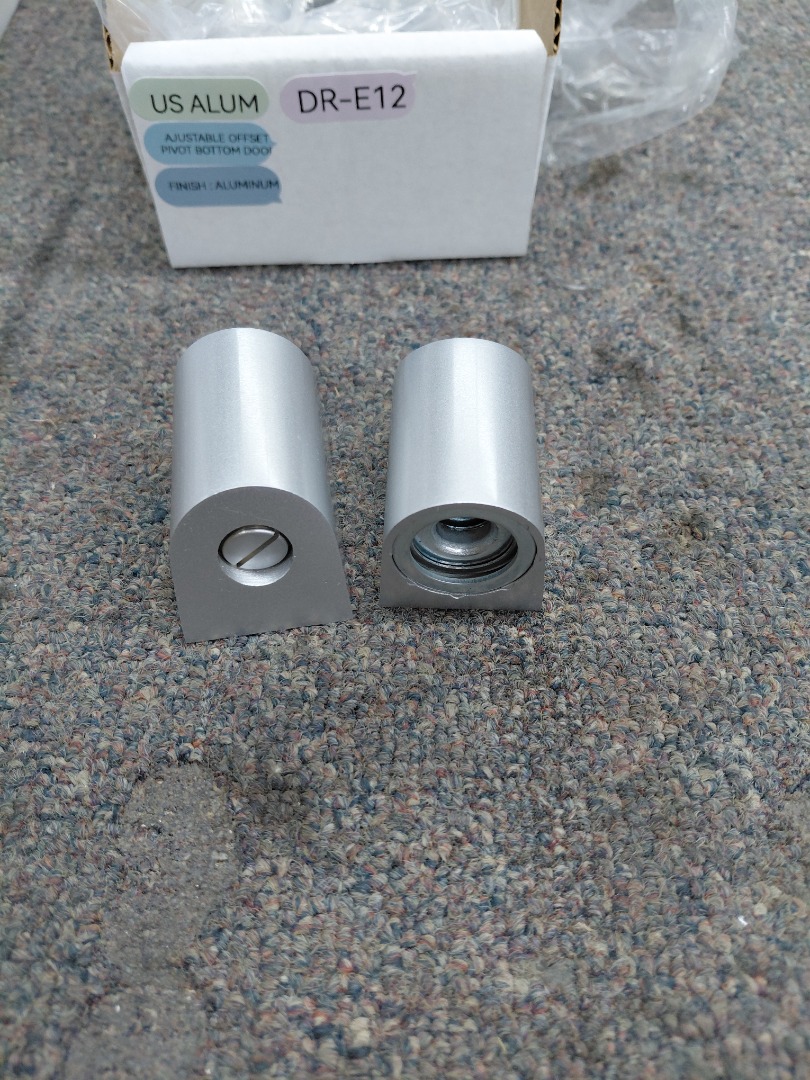 US ALUM AJUSTABLE OFFSET PIVOT BOTTOM