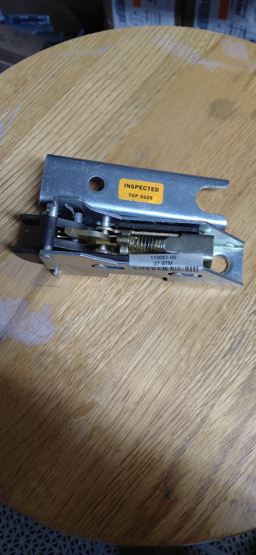 VON DUPRIN TOP LATCH 27 BTM 