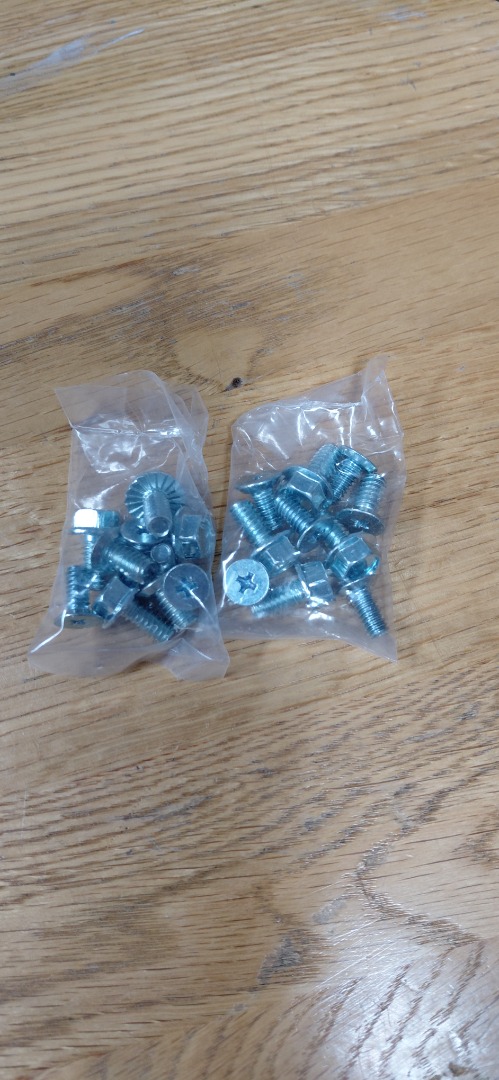 US ALUM PIVOTS SCREWS 