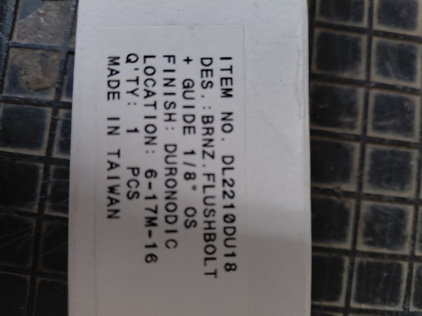 BRNZ. FLUSHBOLT +GUIDE 1/8" OS