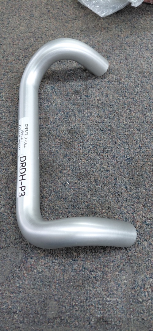 OFFSET.  D PULL HANDLE CLEAR 9" PR3211