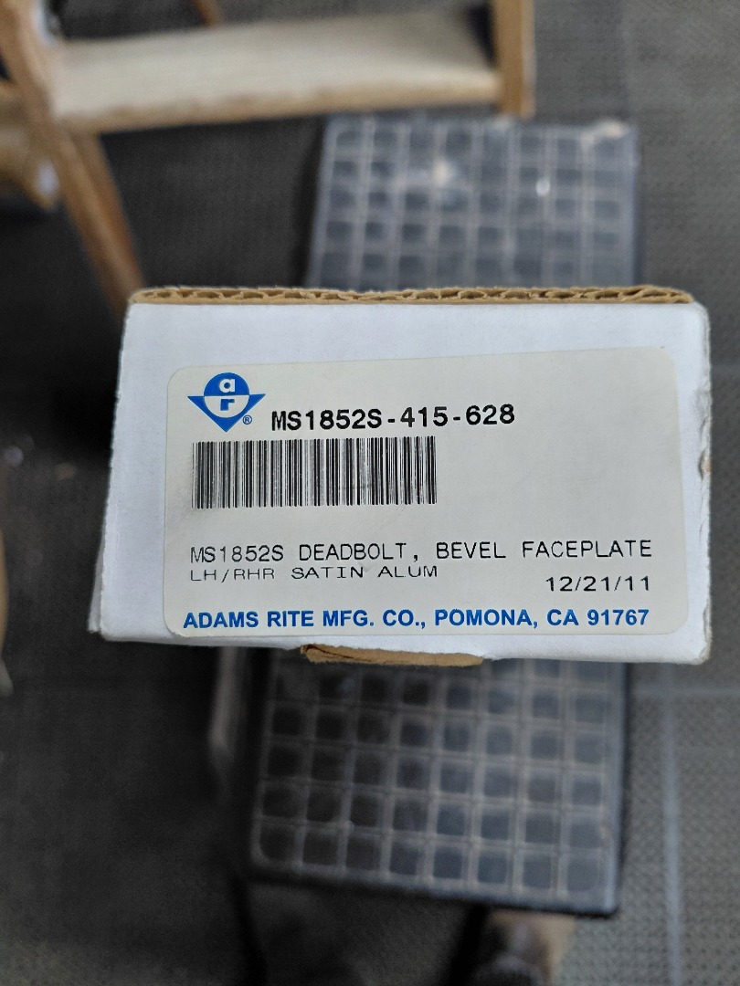 Deadbolt Bevel Faceplate LH/RHR Satin Alum